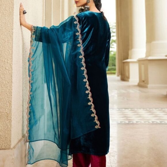 Shivansh Creations Blue Embroidered Kurta Set with Trousers & Dupatta – S–2XL - Picture 4 of 7
